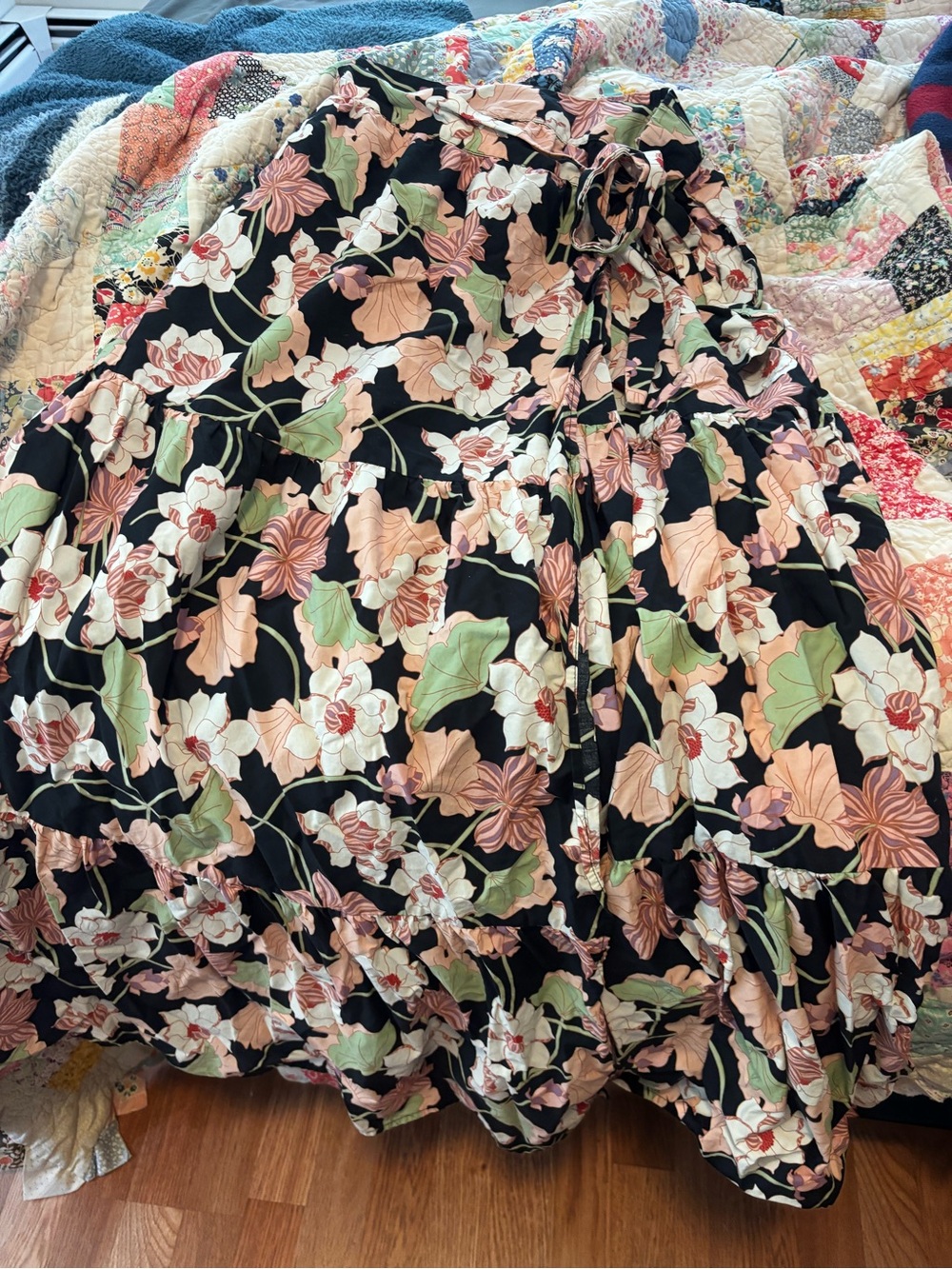 Who What Wear Black Floral Tie-Waist Skirt